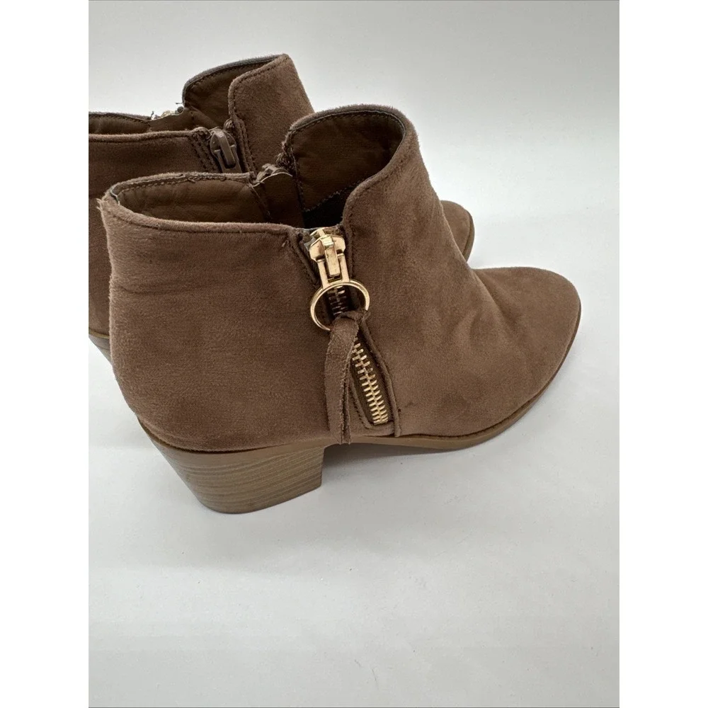 Top Moda Brown Suede Ankle Booties with Side‎ Zipper Size 6
